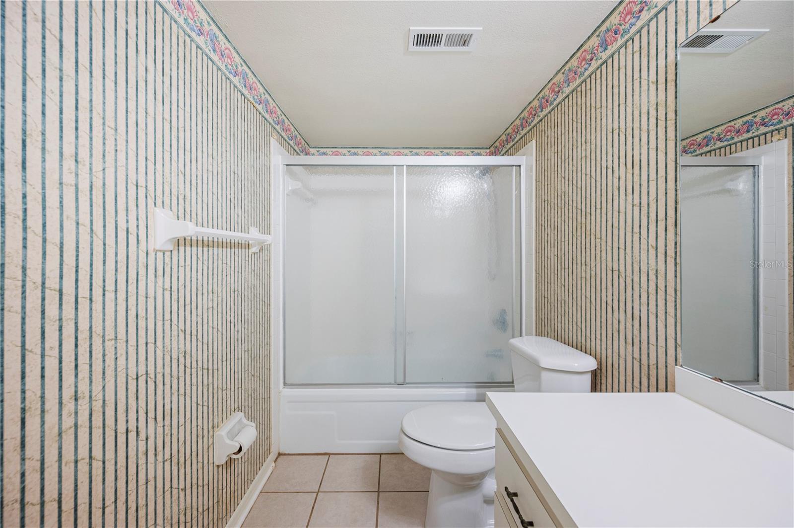 P4936409 Property Photo