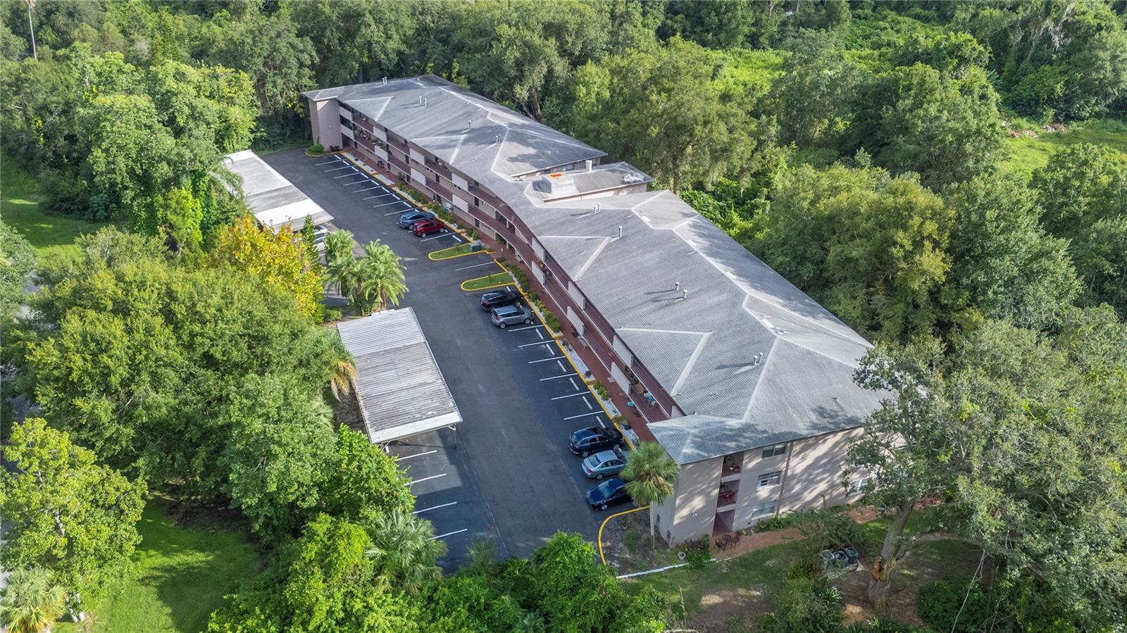 P4936409 Property Photo