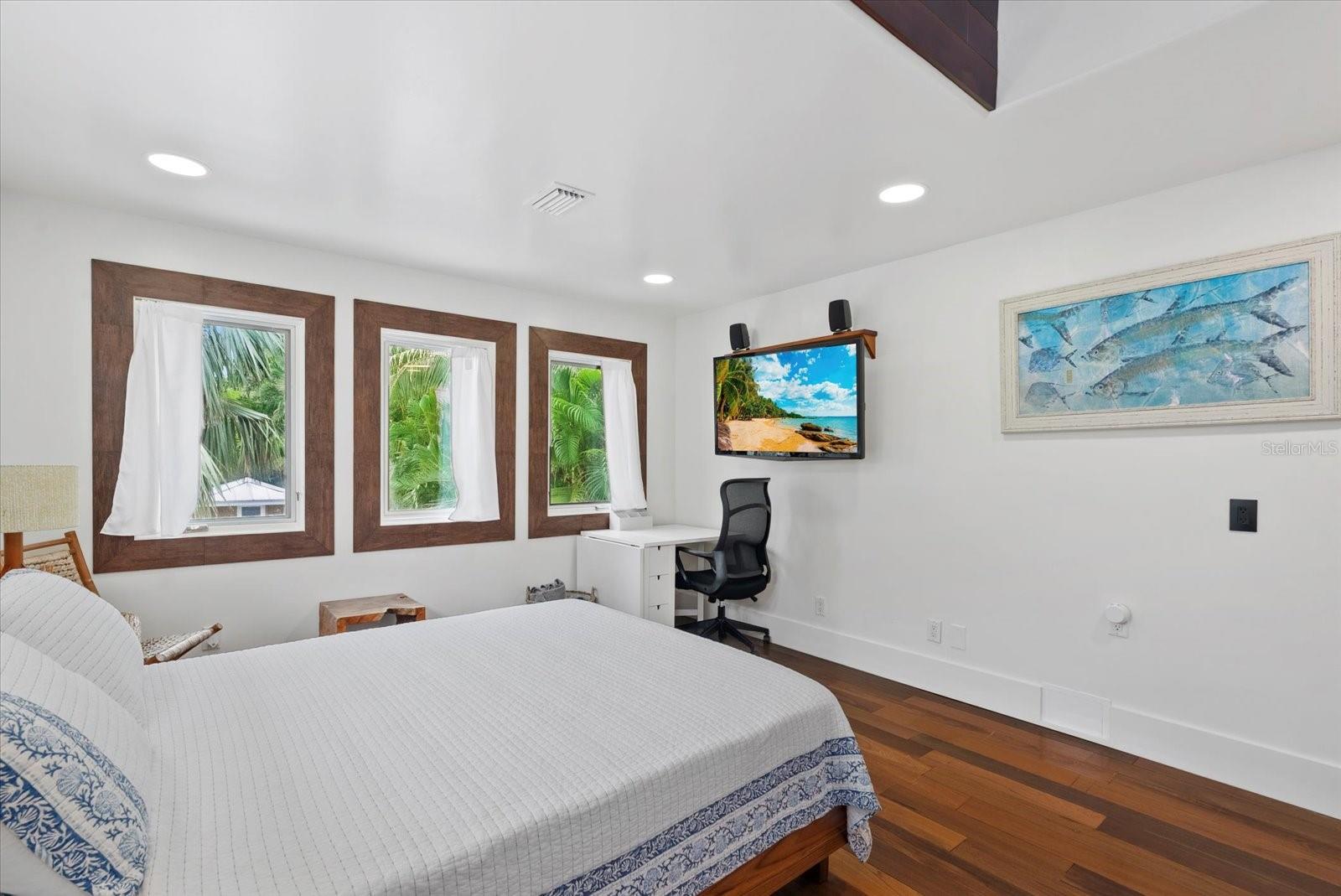 A4666175 Property Photo