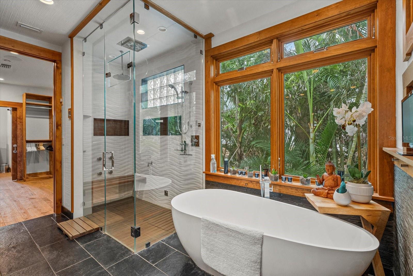 A4666175 Property Photo