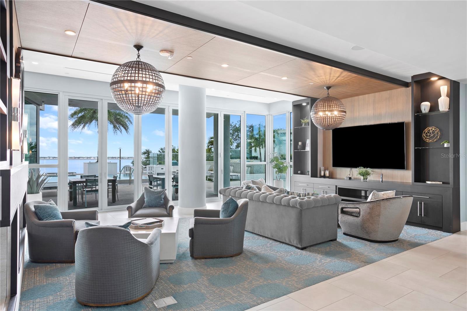 TB8431159 Property Photo