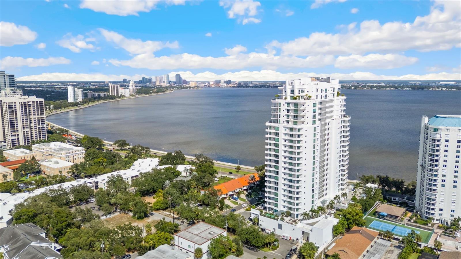 TB8431159 Property Photo