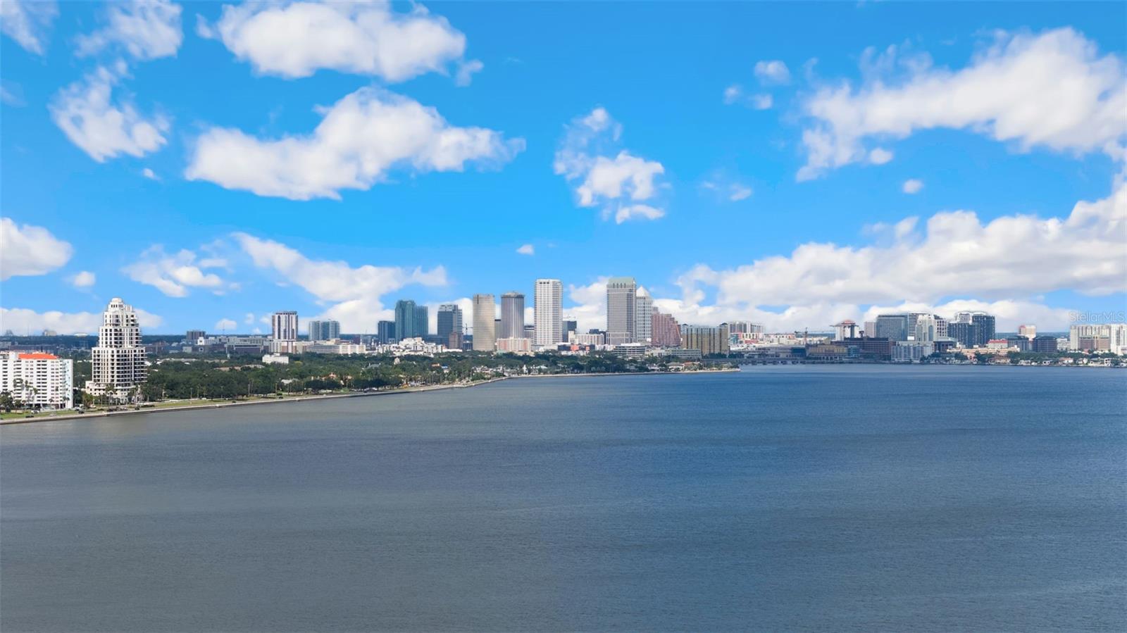 TB8431159 Property Photo