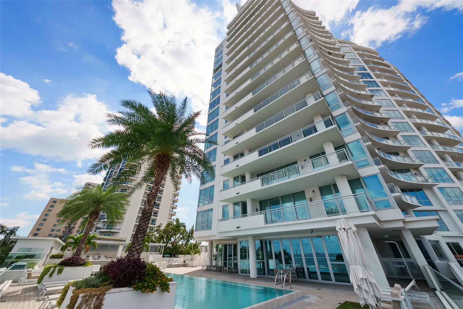 TB8431159 Property Photo