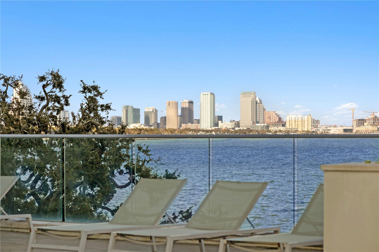 TB8431159 Property Photo