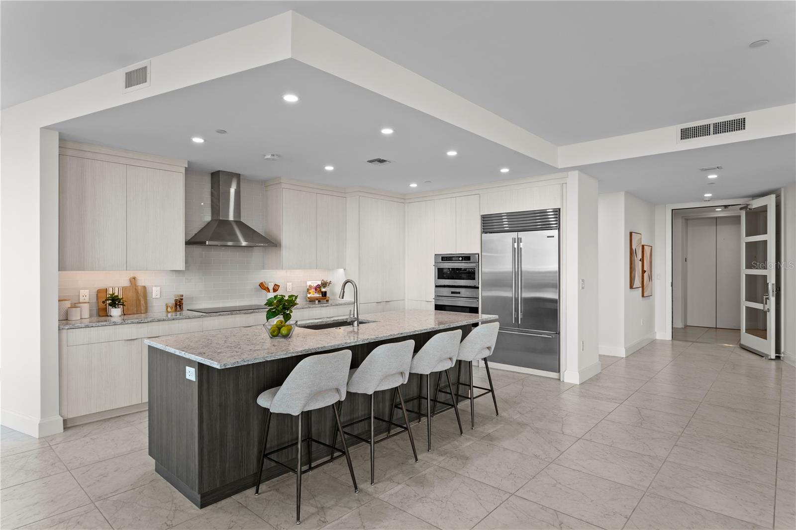 TB8431159 Property Photo