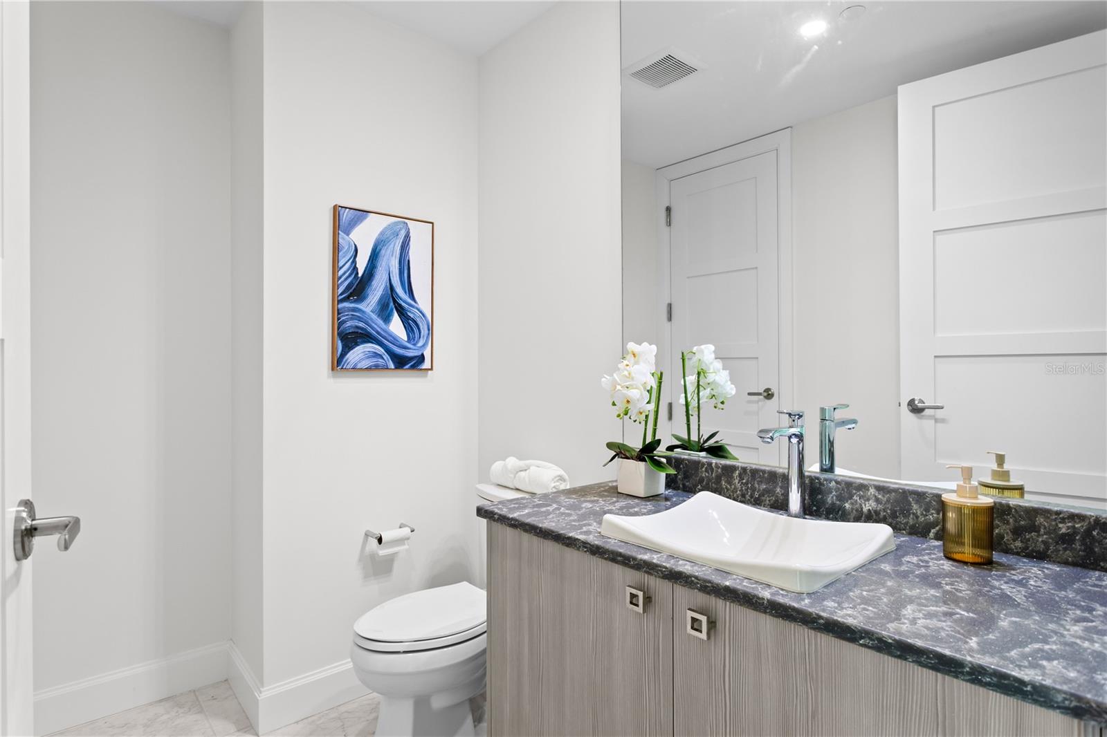 TB8431159 Property Photo