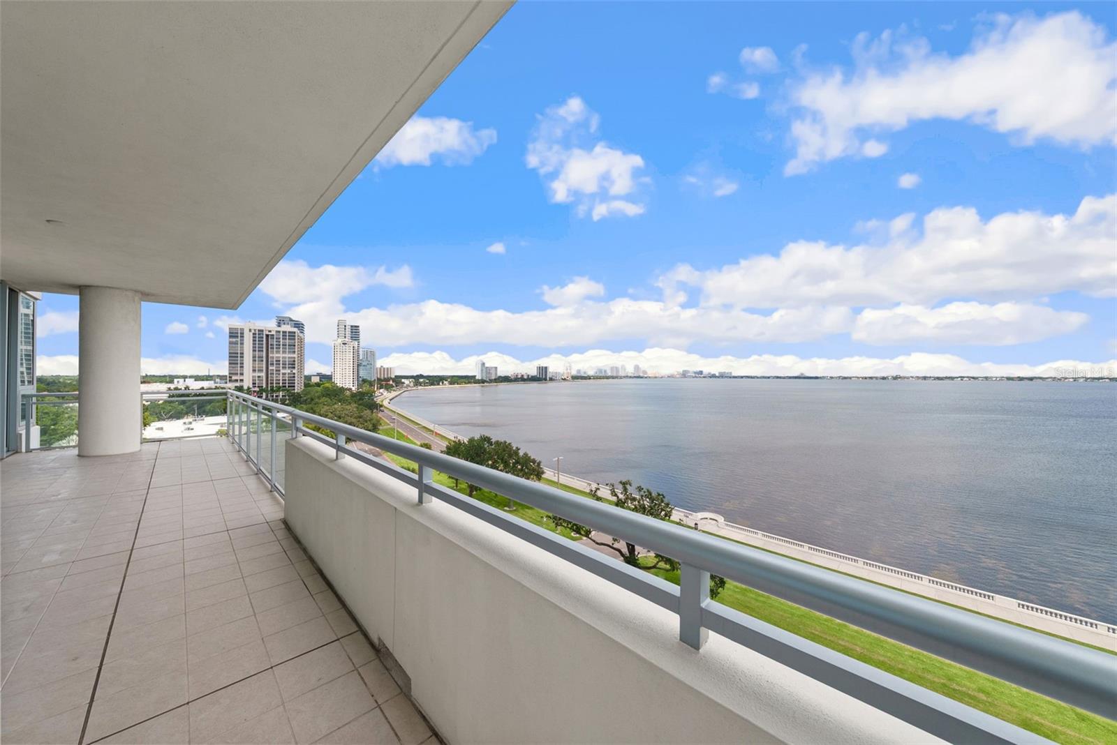 TB8431159 Property Photo