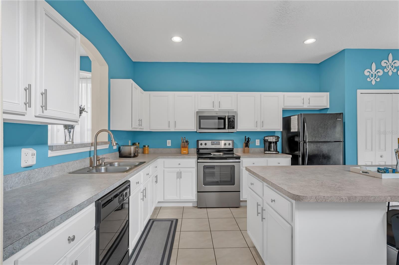 2695 LA ISLA CT, KISSIMMEE, FL, 34747