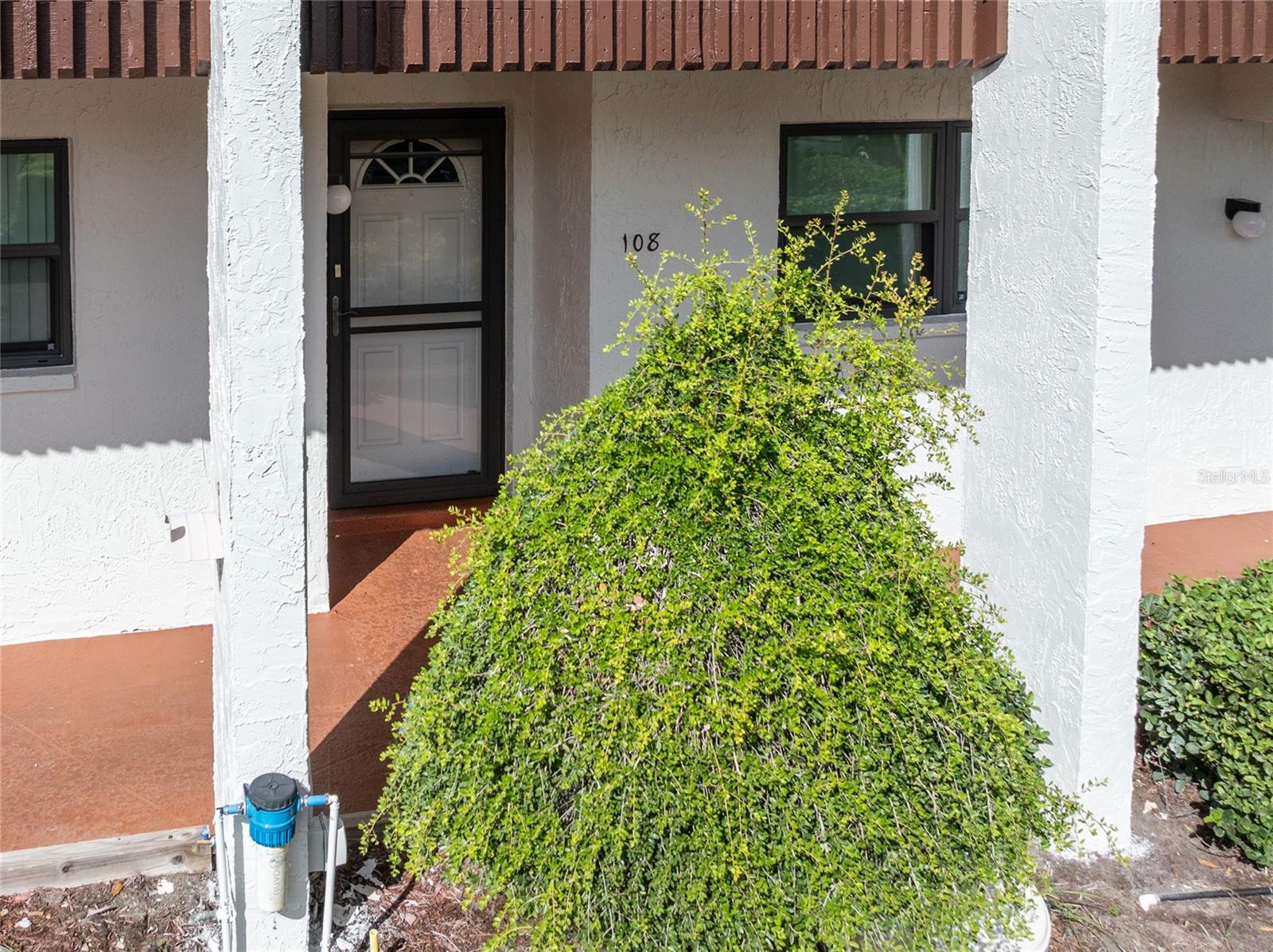 TB8431213 Property Photo