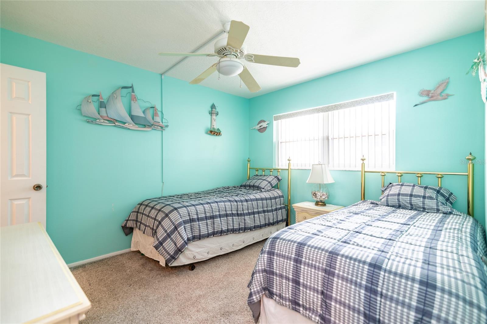 TB8431213 Property Photo