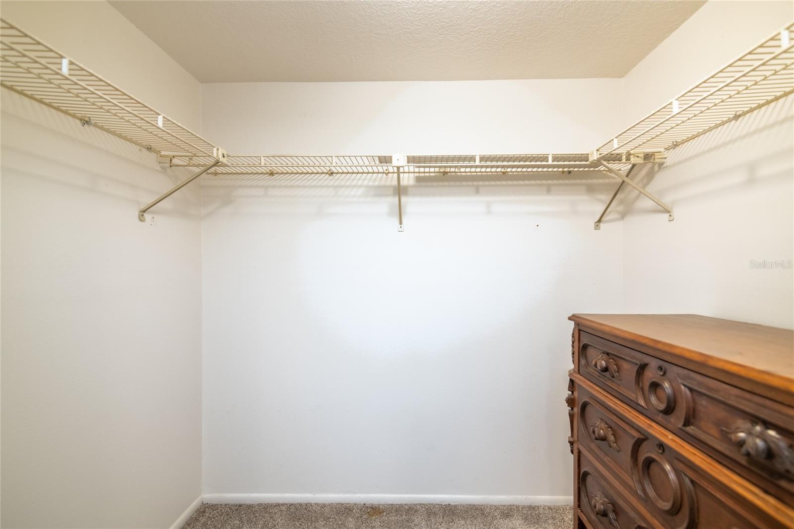 TB8431213 Property Photo