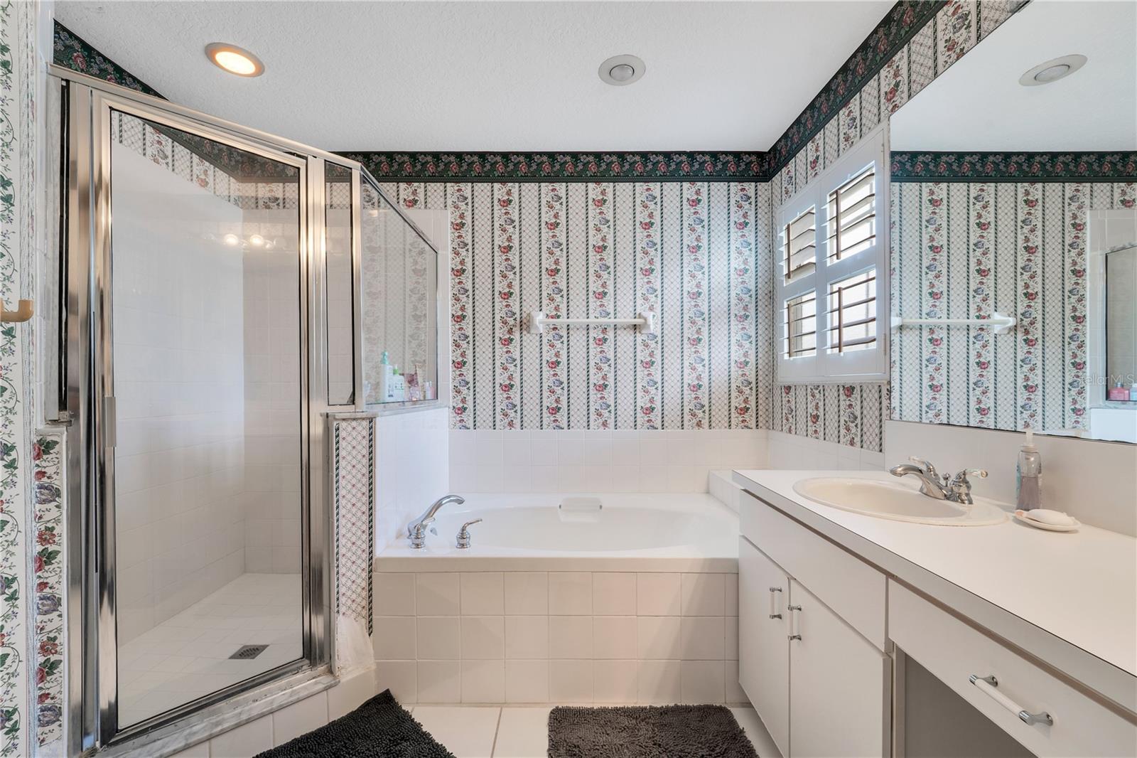 5157 STERLING MANOR DR, TAMPA, FL, 33647