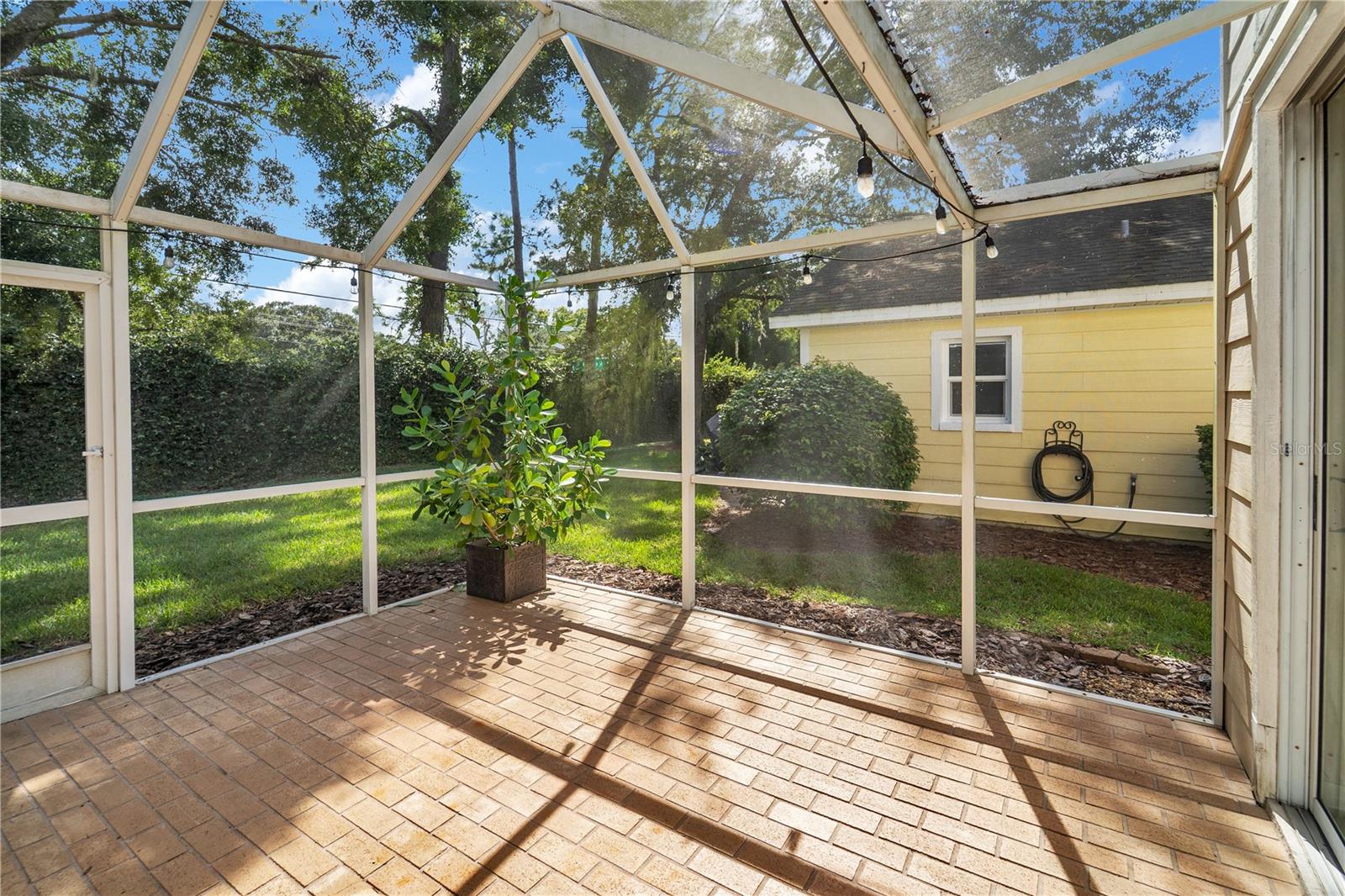 5157 STERLING MANOR DR, TAMPA, FL, 33647