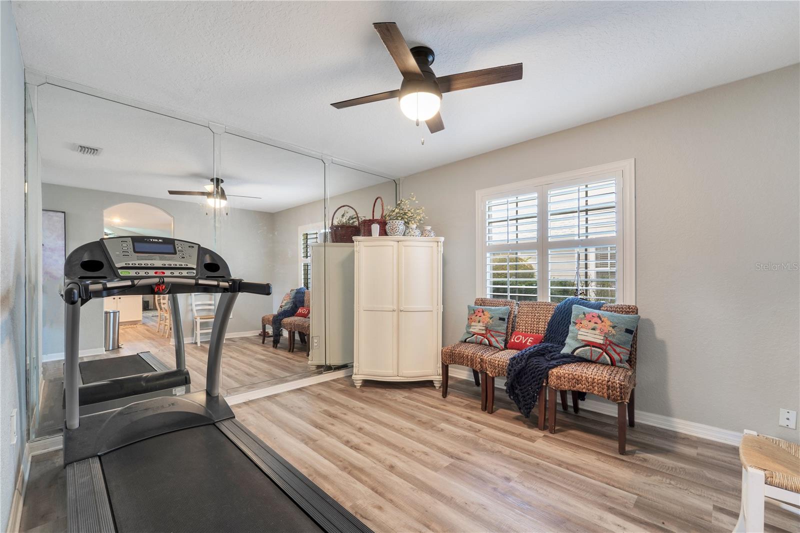 5157 STERLING MANOR DR, TAMPA, FL, 33647