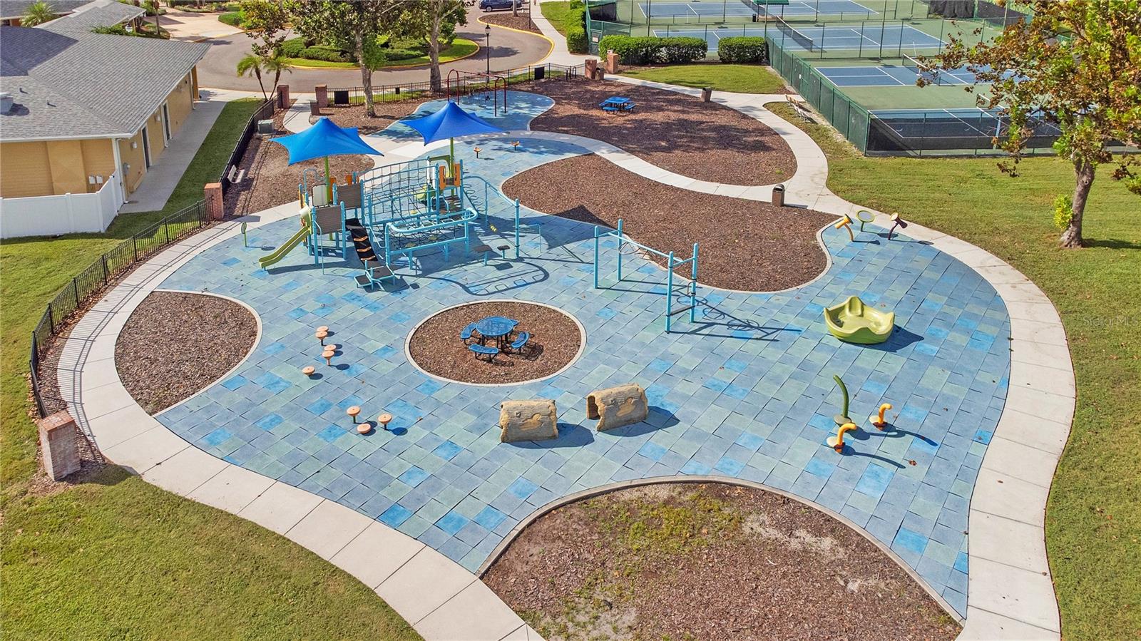 5157 STERLING MANOR DR, TAMPA, FL, 33647