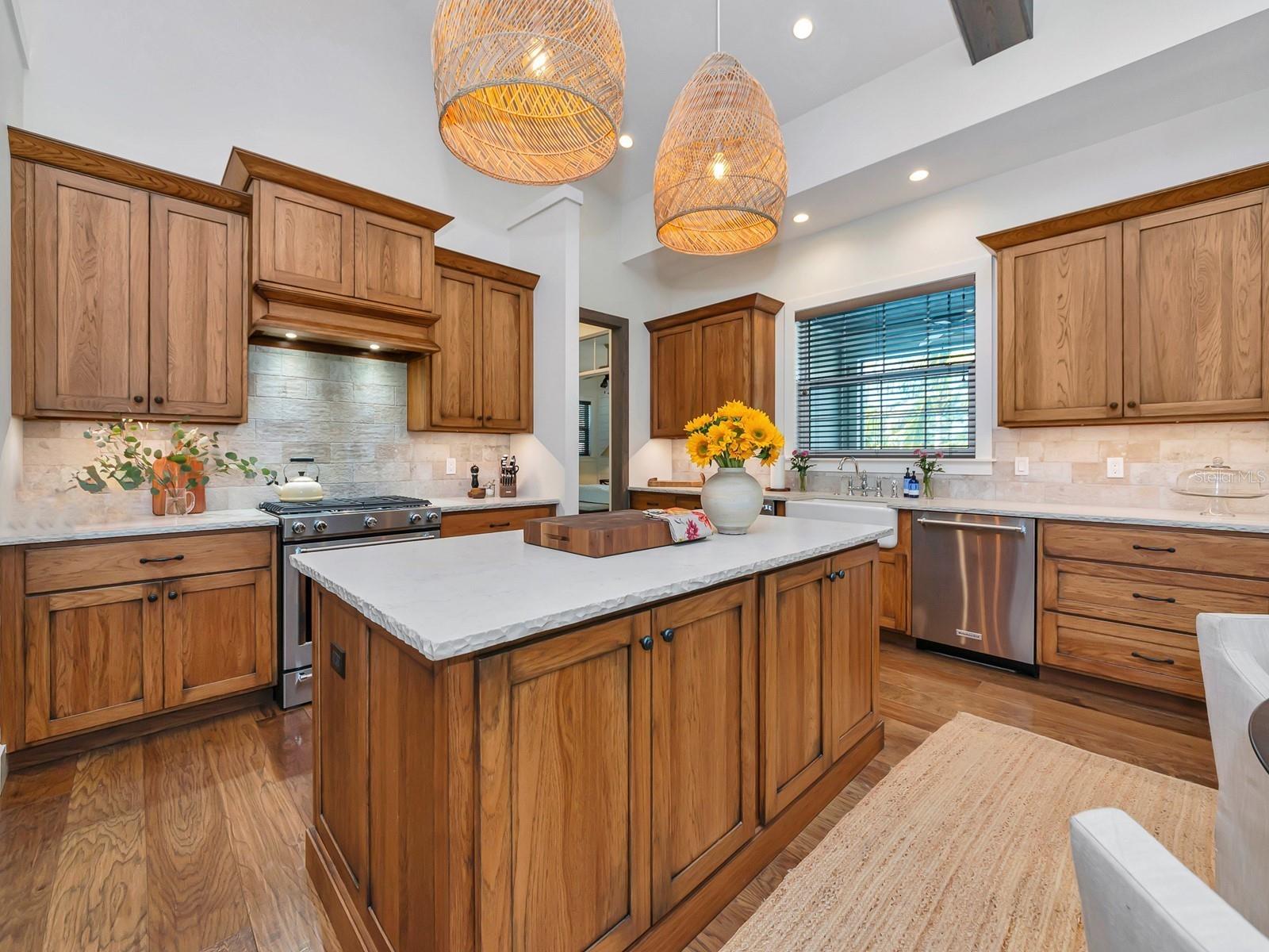 1406 DEER HAMMOCK RD, SARASOTA, FL, 34240