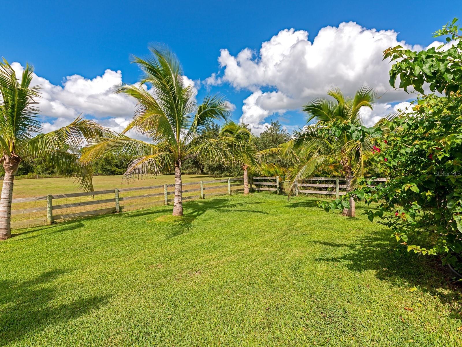 1406 DEER HAMMOCK RD, SARASOTA, FL, 34240