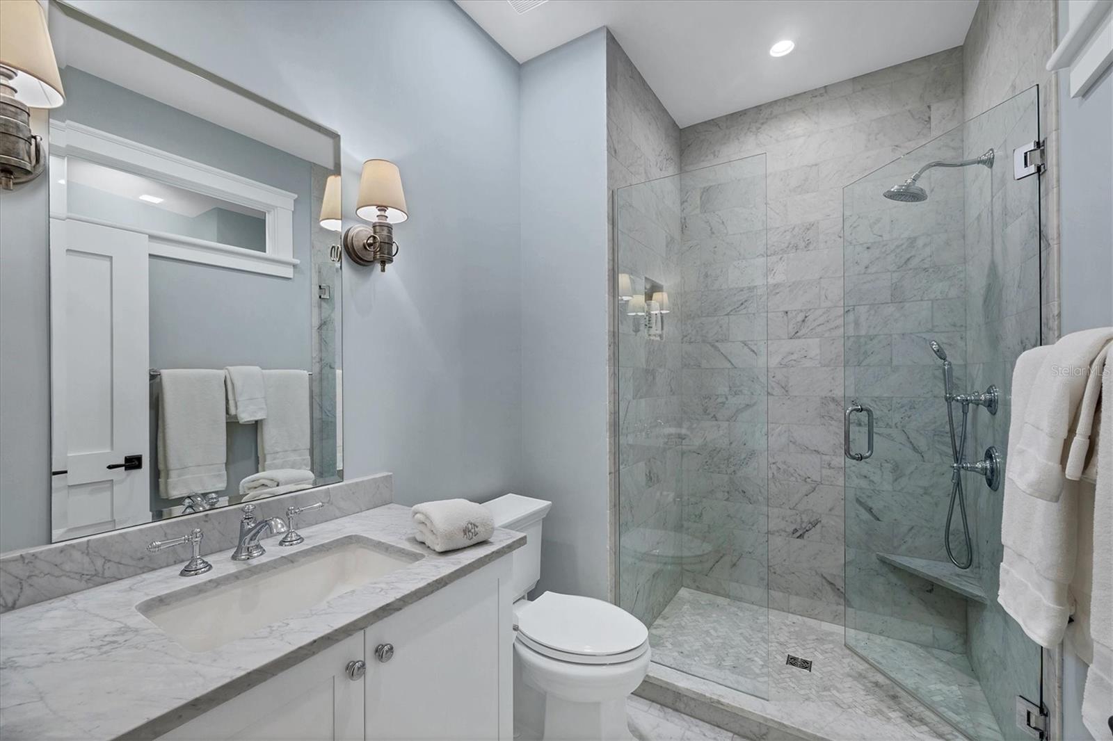 D6143965 Property Photo