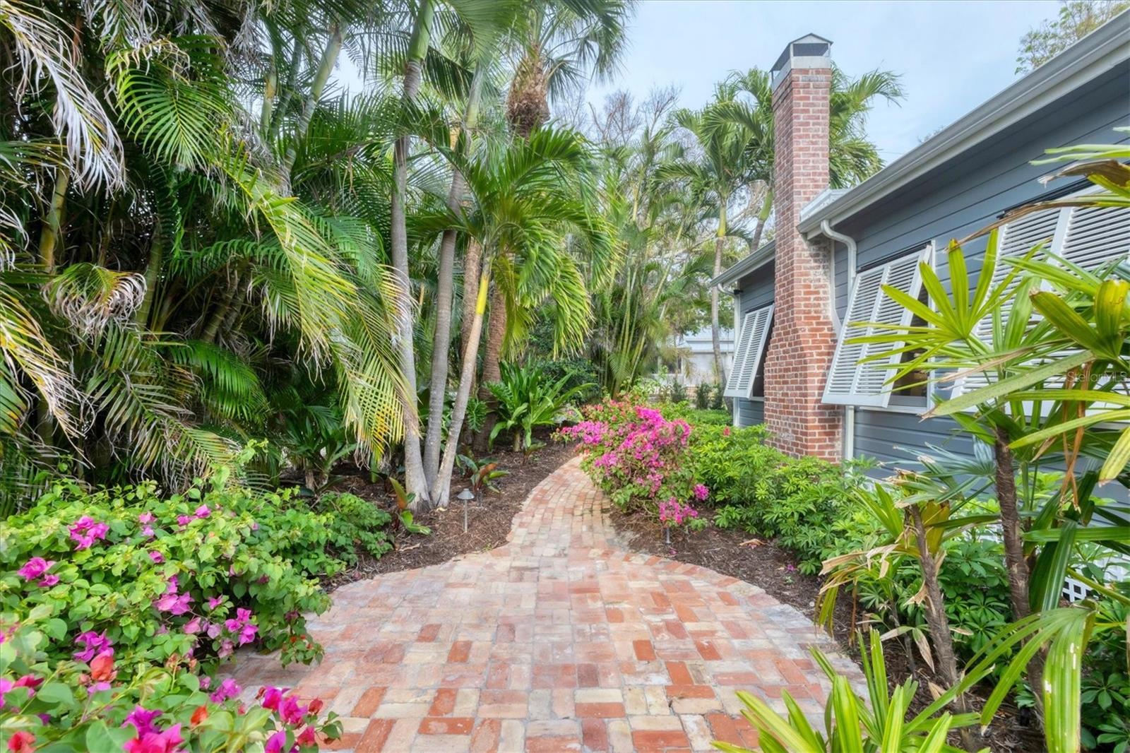 D6143965 Property Photo