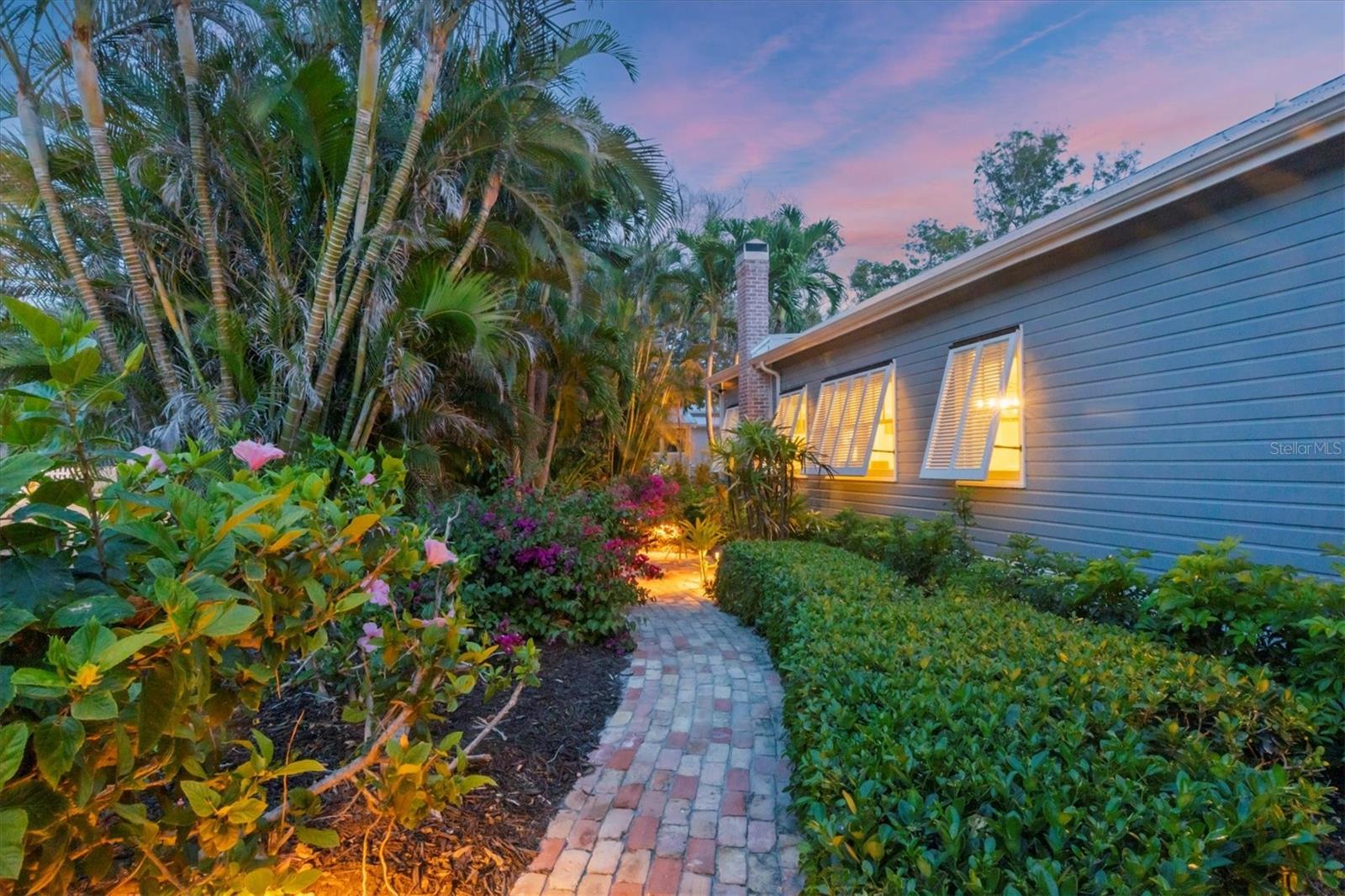 D6143965 Property Photo