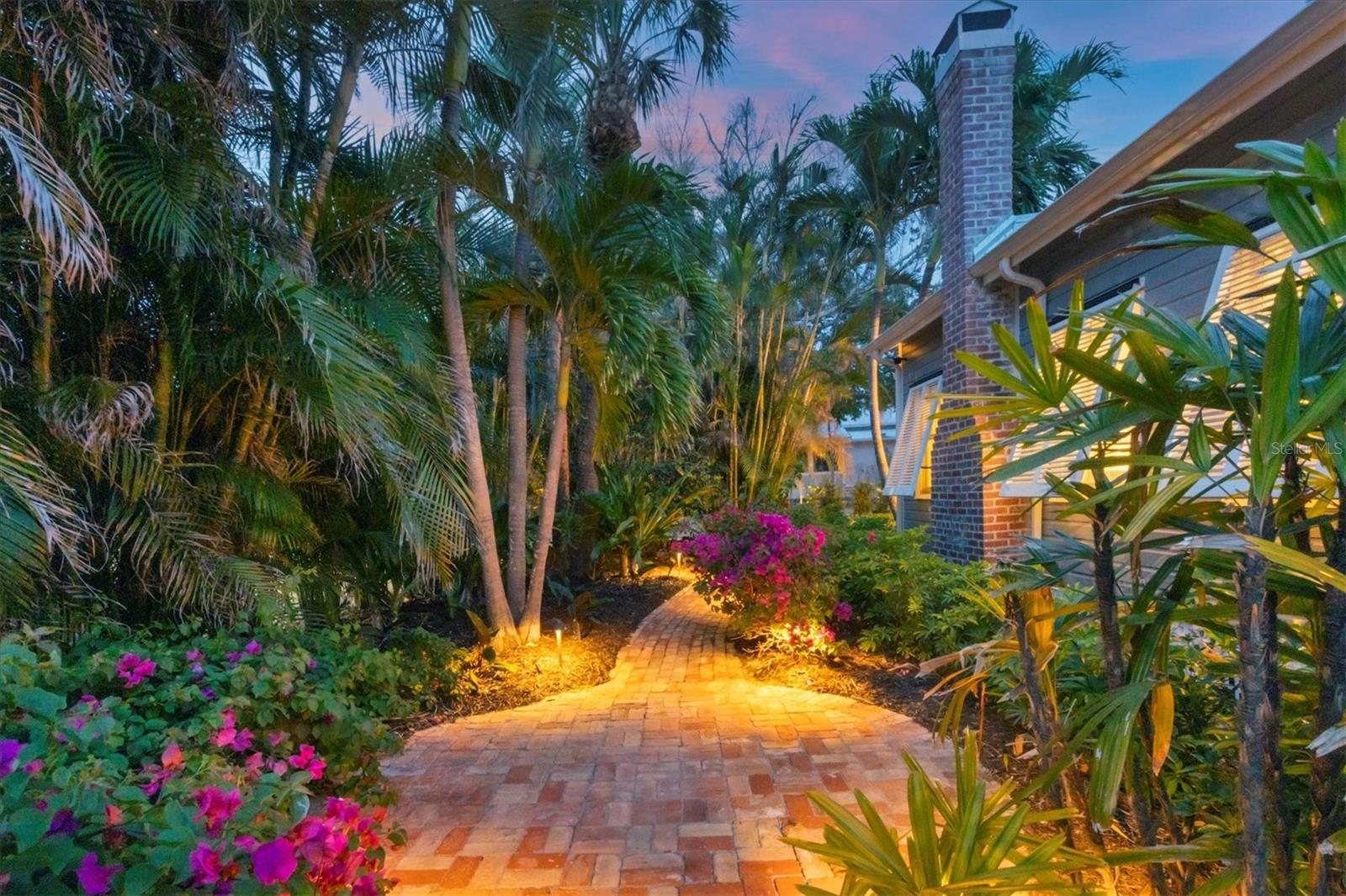 D6143965 Property Photo