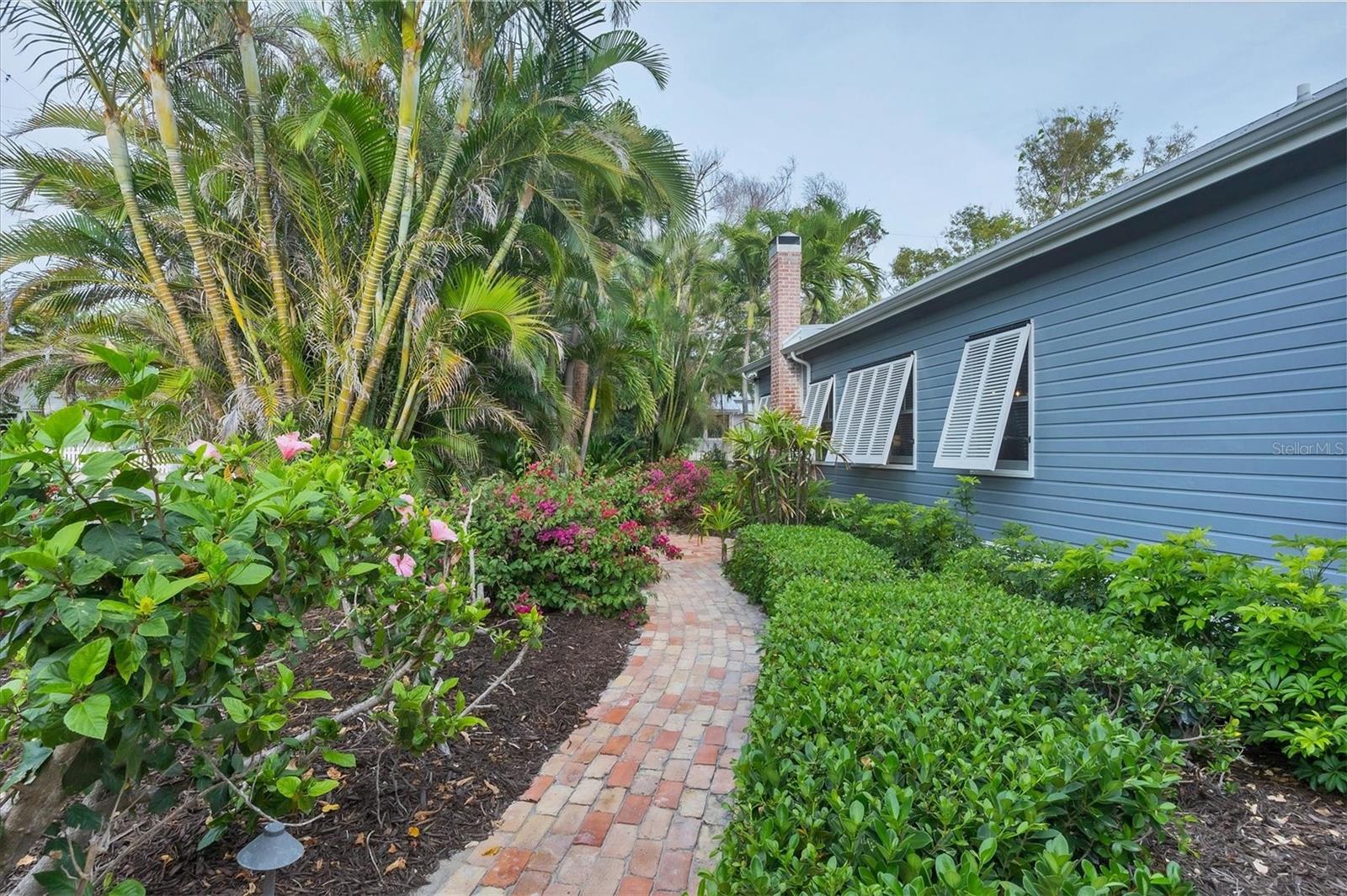 D6143965 Property Photo