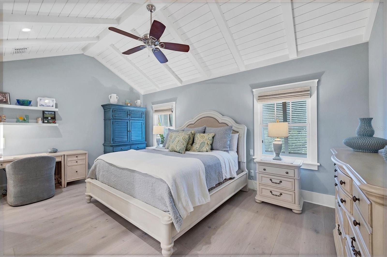 D6143965 Property Photo