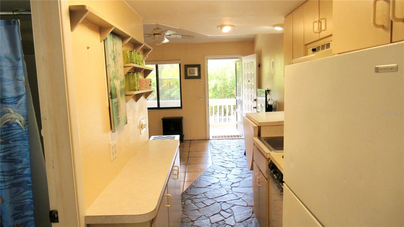 TB8431405 Property Photo