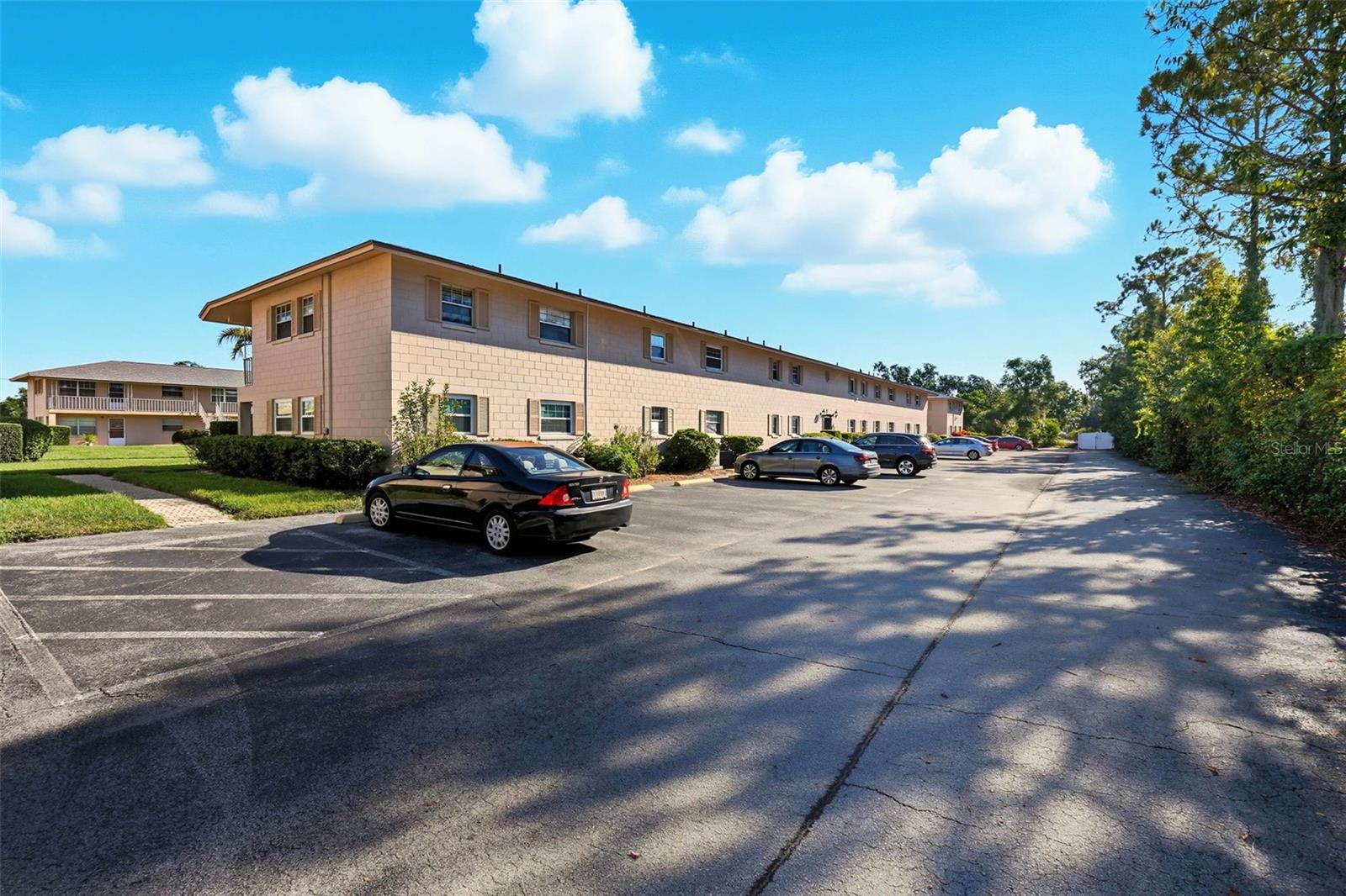 O6347384 Property Photo