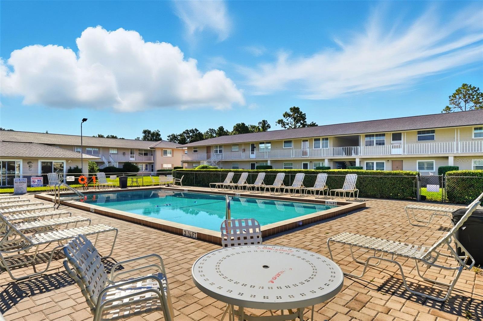 O6347384 Property Photo