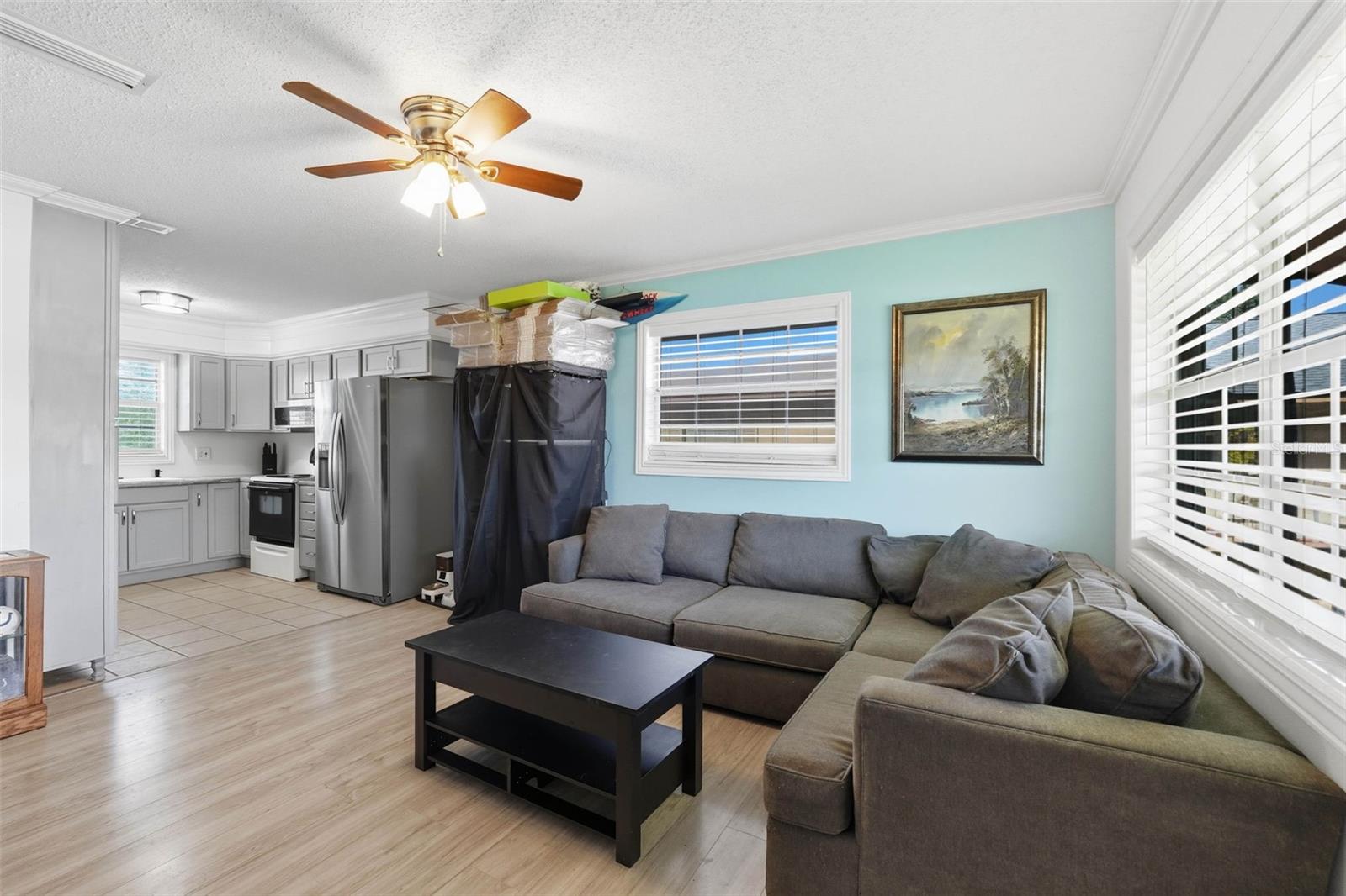 O6347384 Property Photo