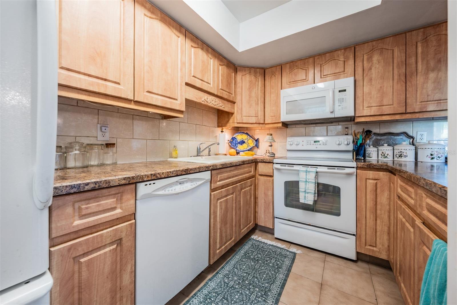 503 WINDRUSH BAY DR, TARPON SPRINGS, FL, 34689