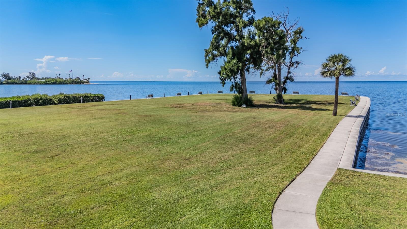 503 WINDRUSH BAY DR, TARPON SPRINGS, FL, 34689