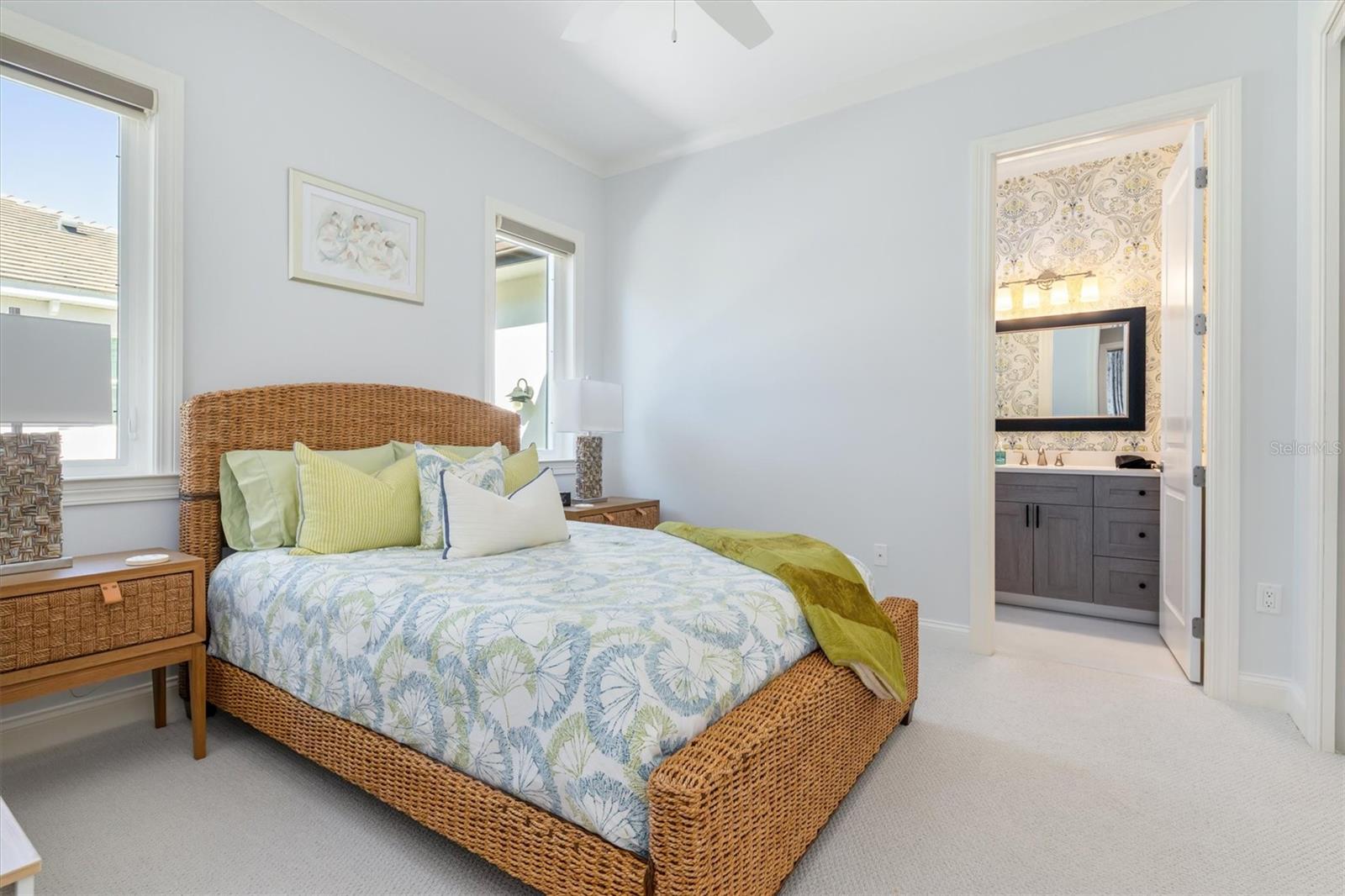 A4666317 Property Photo