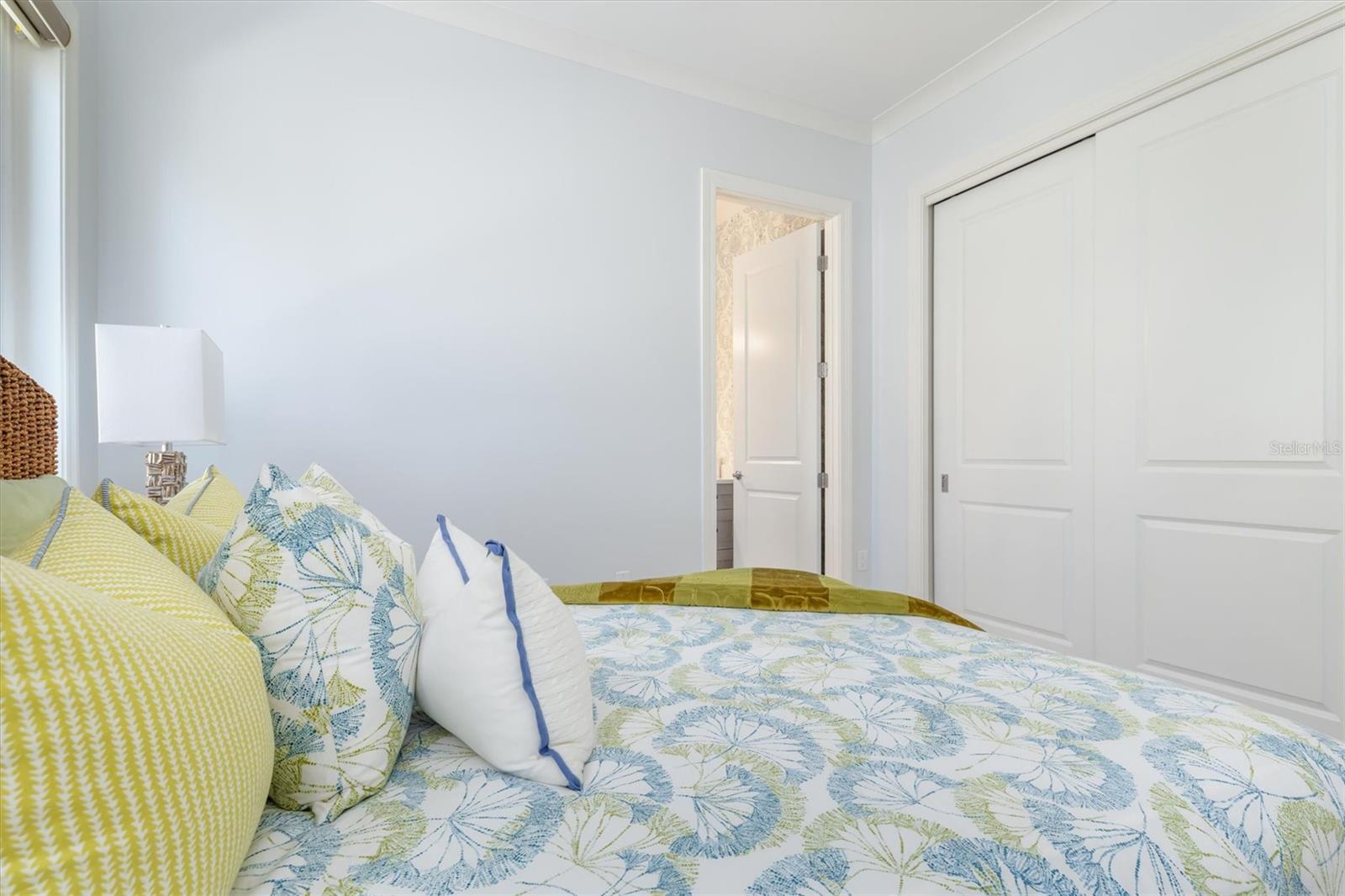 A4666317 Property Photo