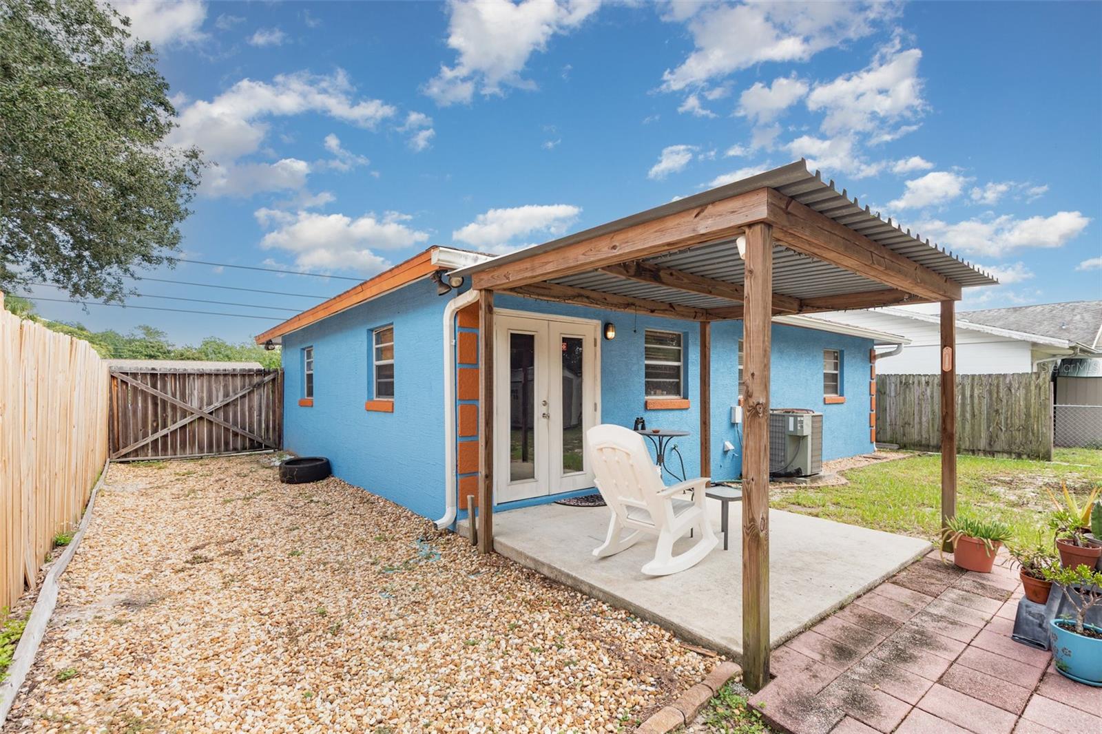 1324 GRANADA AVE, DAYTONA BEACH, FL, 32117