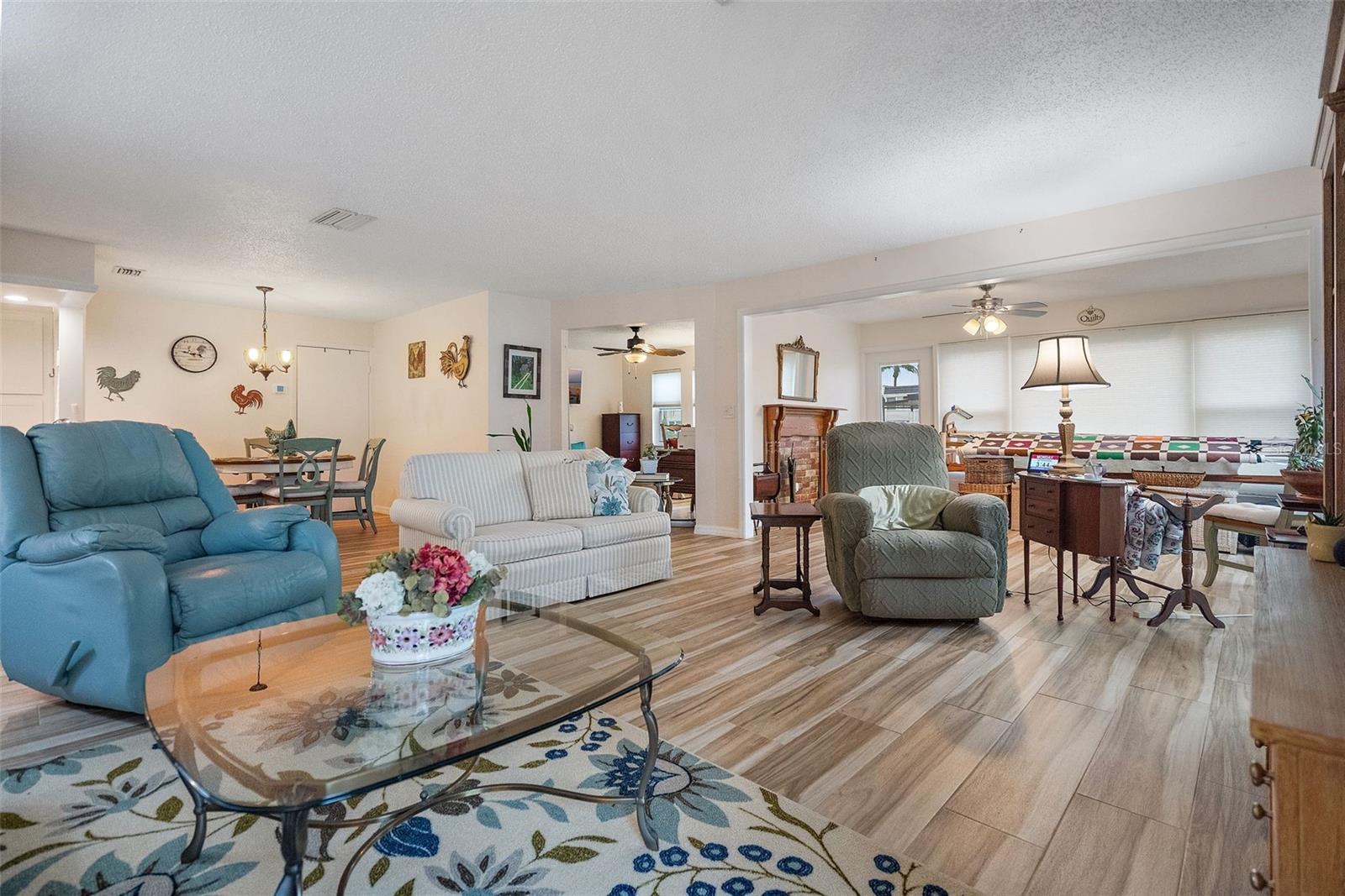 116 ELMWOOD CIR, SEMINOLE, FL, 33777