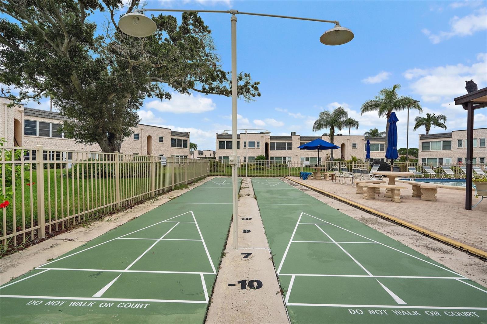 116 ELMWOOD CIR, SEMINOLE, FL, 33777