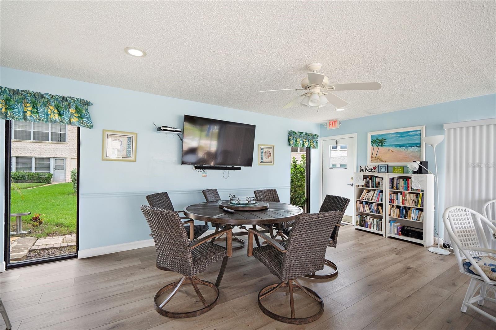 116 ELMWOOD CIR, SEMINOLE, FL, 33777