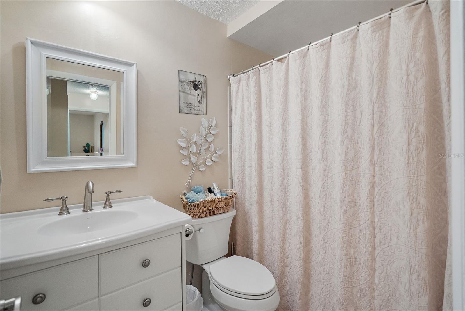 116 ELMWOOD CIR, SEMINOLE, FL, 33777