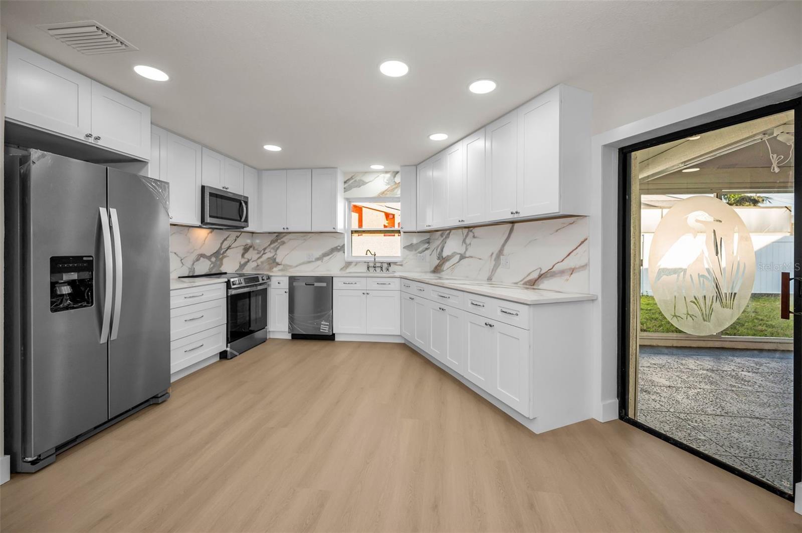 1695 CLEARWATER HARBOR DR, LARGO, FL, 33770