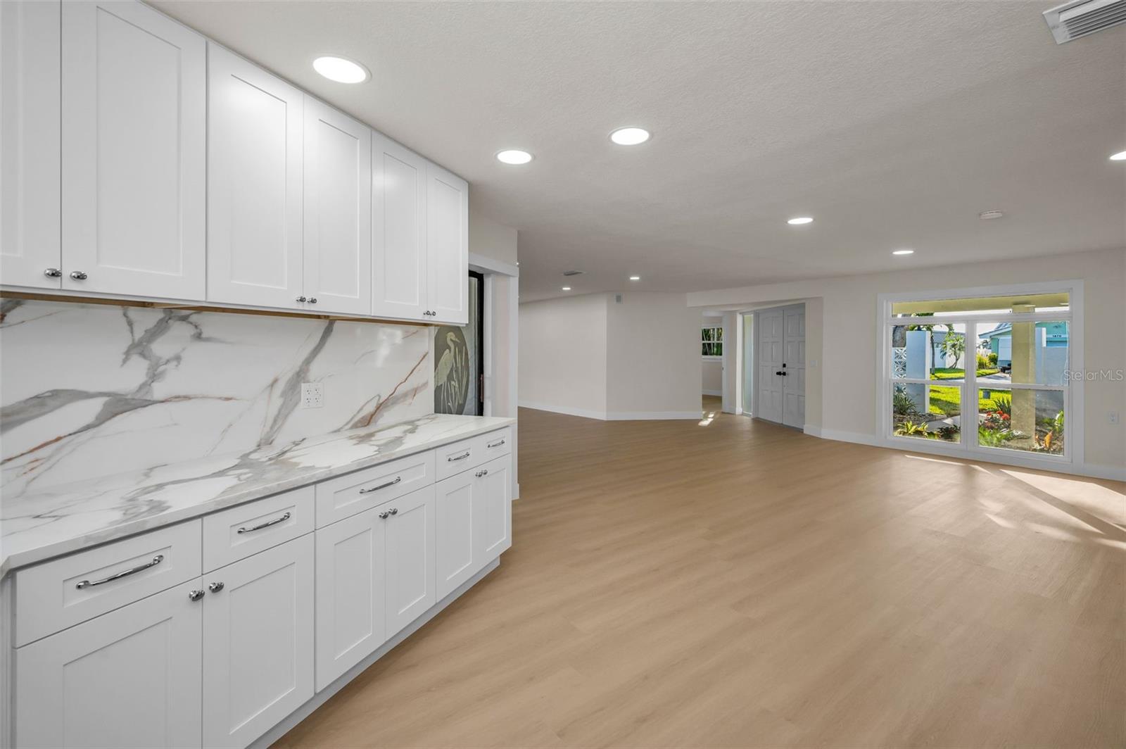 1695 CLEARWATER HARBOR DR, LARGO, FL, 33770