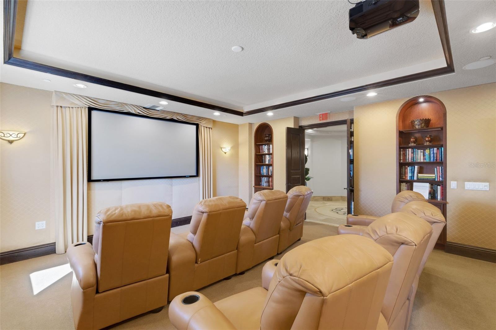 A4666344 Property Photo