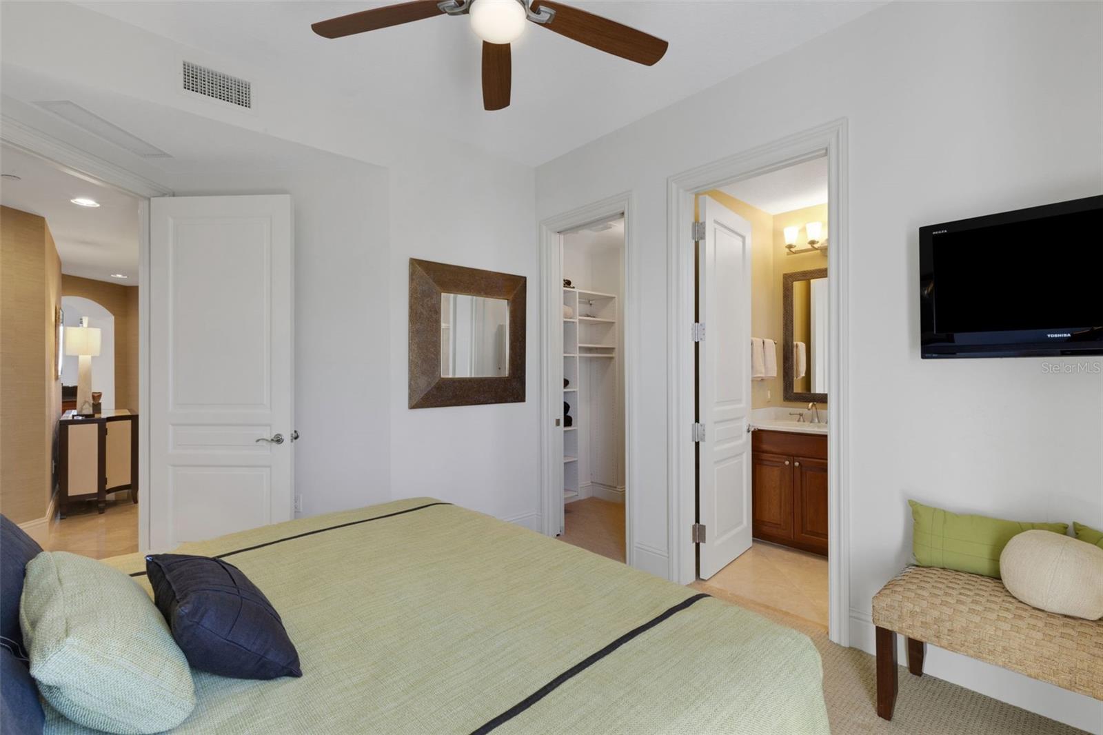 A4666344 Property Photo