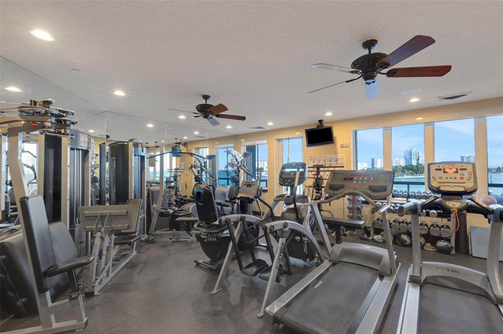 A4666344 Property Photo