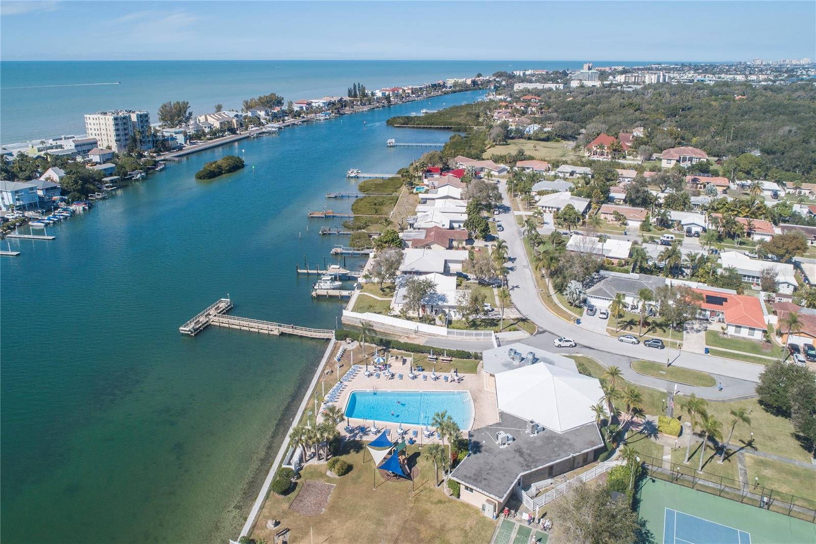 10280 IMPERIAL POINT DR W #20, LARGO, FL, 33774