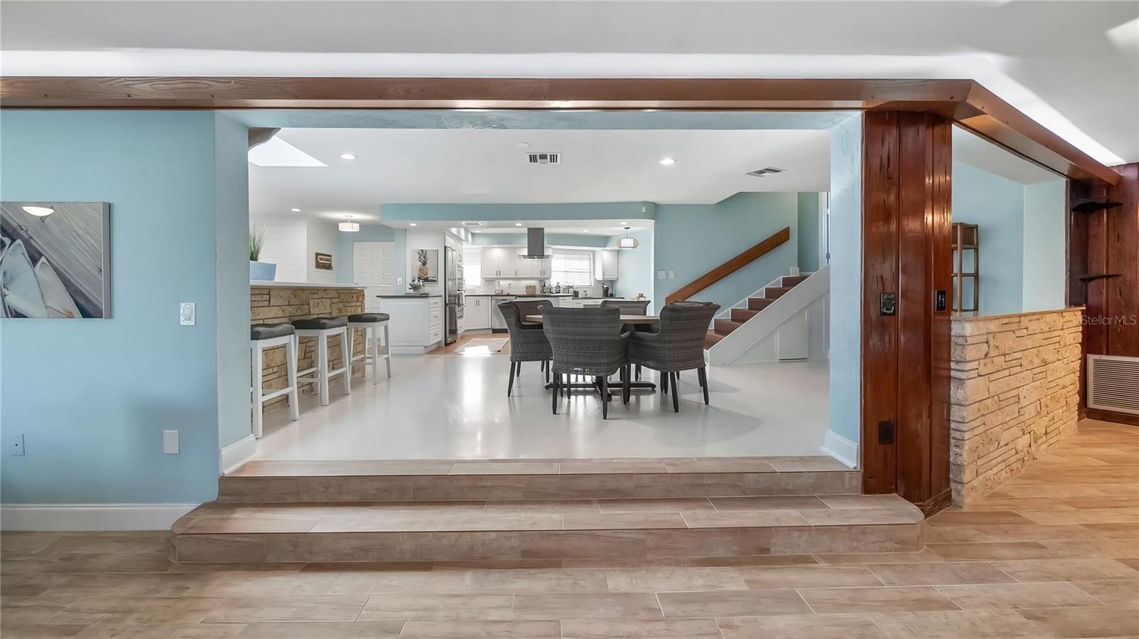 O6347549 Property Photo