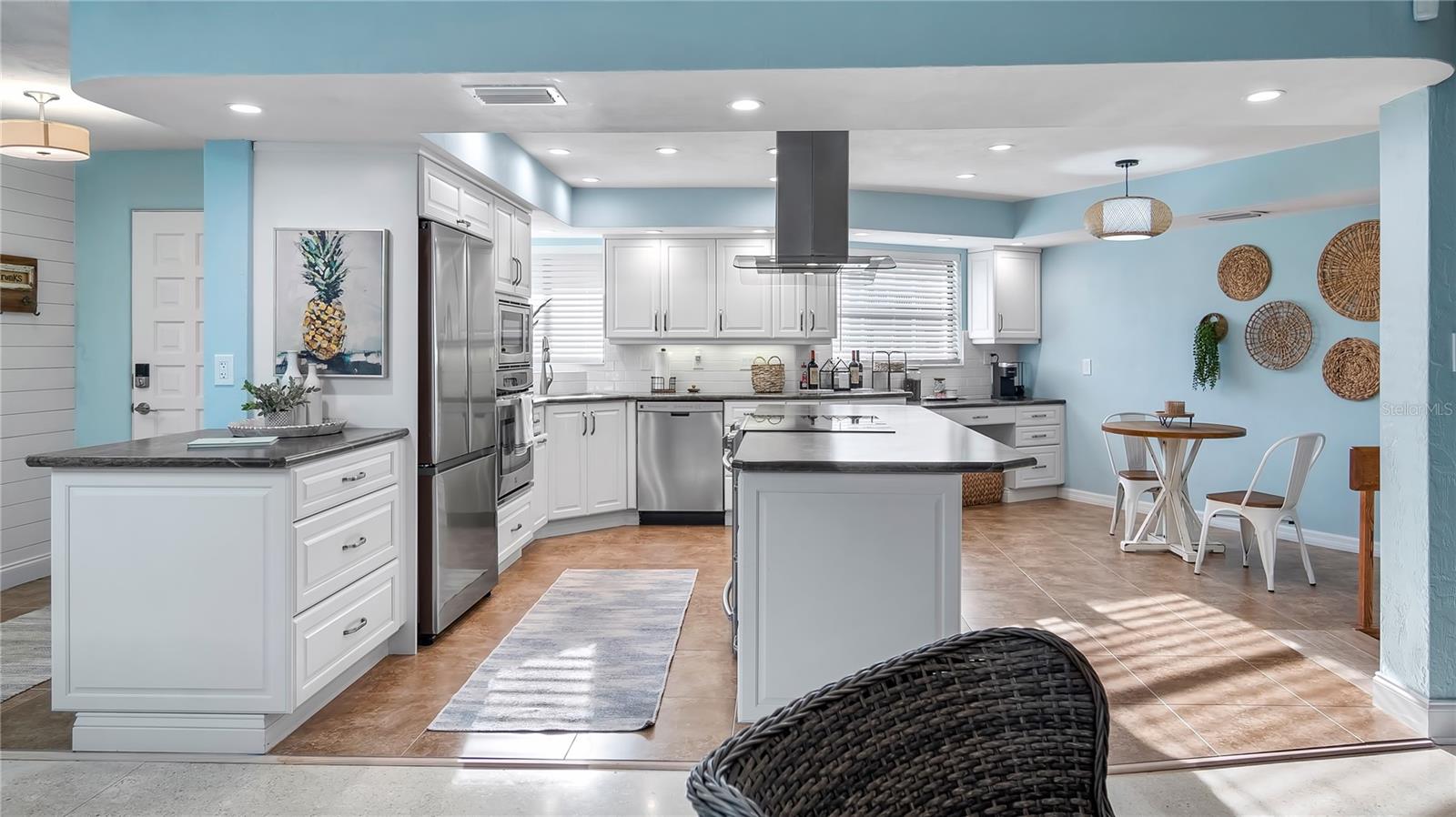 O6347549 Property Photo