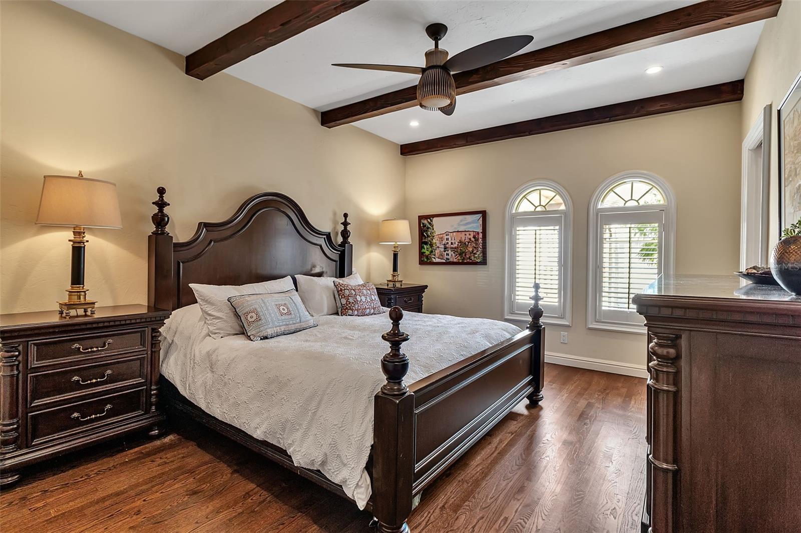 A4666354 Property Photo